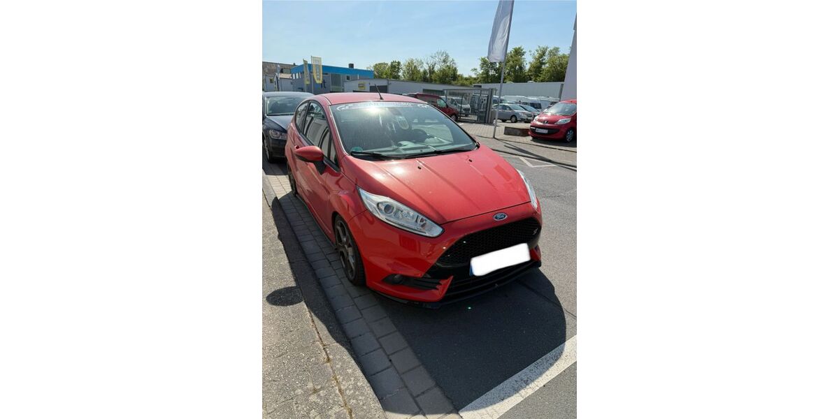 Ford Fiesta 107.610 km 9.900 &euro; Rodgau Nieder-Roden 63110