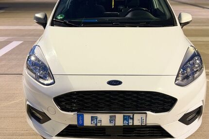 Ford Fiesta 175.715 km 5.899 &euro; Offenbach am Main 63075