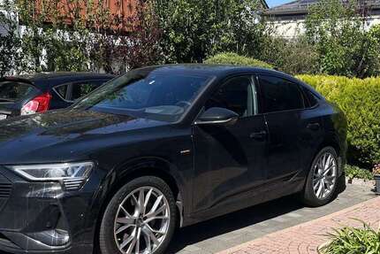 Audi e-tron 25.321 km 34.000 &euro; Raunheim 65479