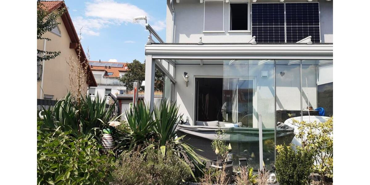 Sehr schöne Doppelhaus- Hälfte mit Wintergarten 6 zimmer