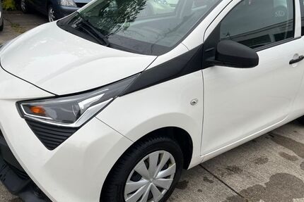 Toyota Aygo (X) 37.000 km 8.890 € Dreieich 63303
