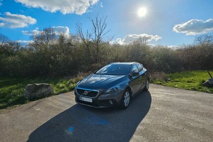 Volvo V40 Cross Country 199.436 km 13.499 &euro; Dietzenbach 63128