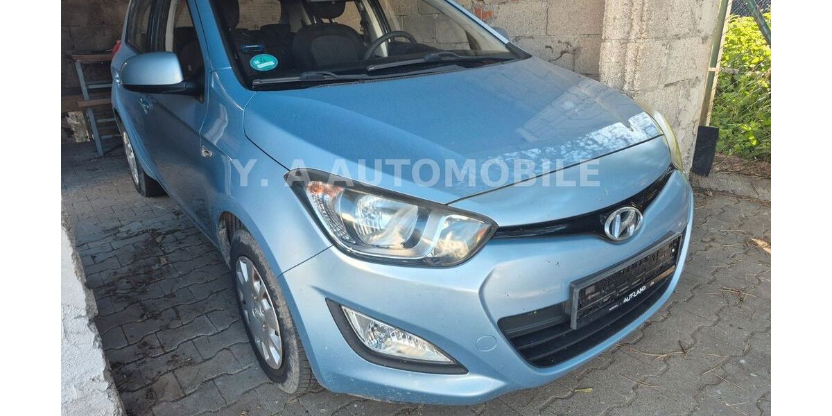 Hyundai i20 51.585 km 6.450 &euro; Frankfurt am Main 65931