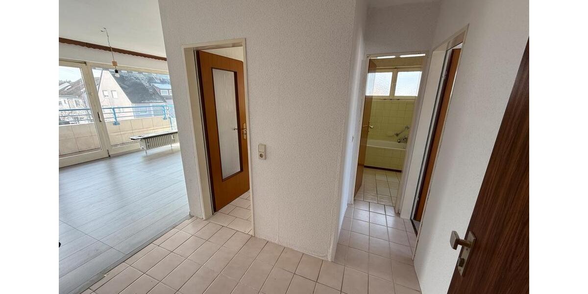 Etagenwohnung Dreieich - 2 Zimmer, 67 m&sup2;, 1.200&euro; | Angebot:25456911