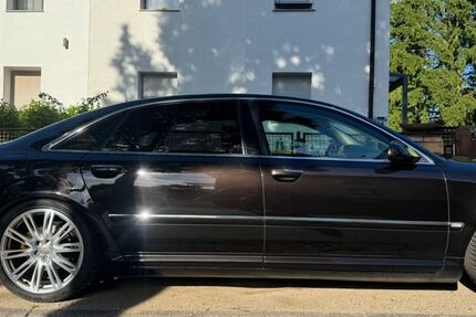 Audi A8 241.406 km 8.500 &euro; Offenbach am Main 63071