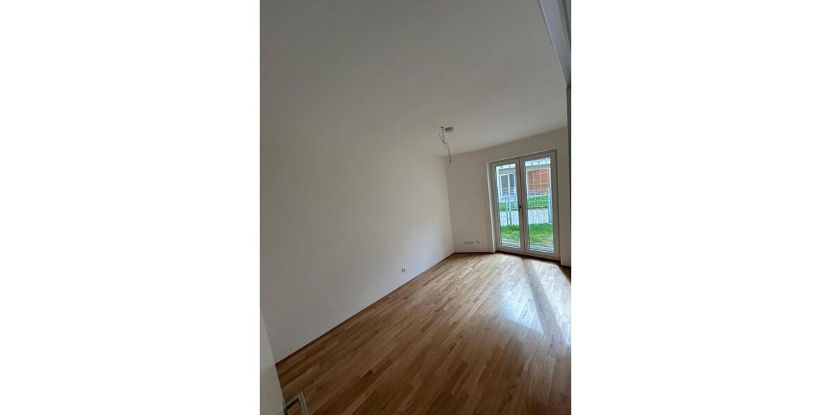 Erdgeschoßwohnung Darmstadt Bessungen - 3 Zimmer, 99 m&sup2;, 1.550&euro; | Angebot:26443571