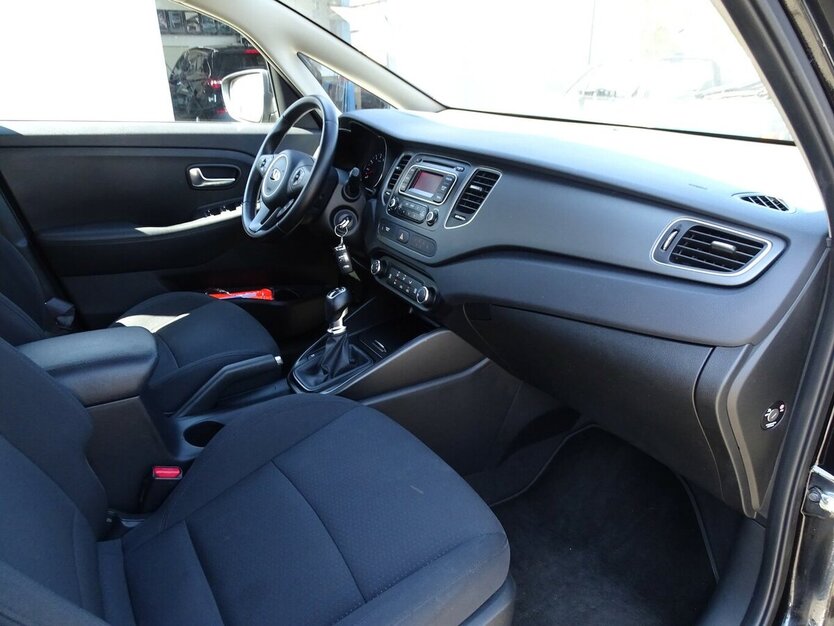 Kia Carens 1,6l Edition 7, Klima, 7-Sitzer, Sitzheizun 46.244 km 14.790 € Rodgau 63110