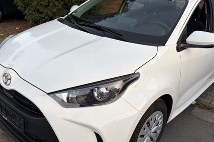 Toyota Yaris 17.295 km 13.900 &euro; Dietzenbach 63128