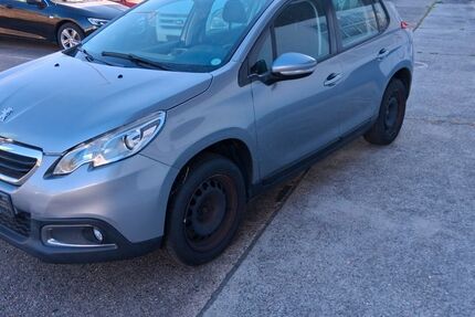Peugeot 2008 135.196 km 2.599 &euro; Frankfurt am Main 60388