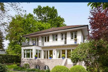 Haus Frankfurt Niederrad - 7 Zimmer, 282 m&sup2;, 2.690.000&euro; | Angebot:24543559