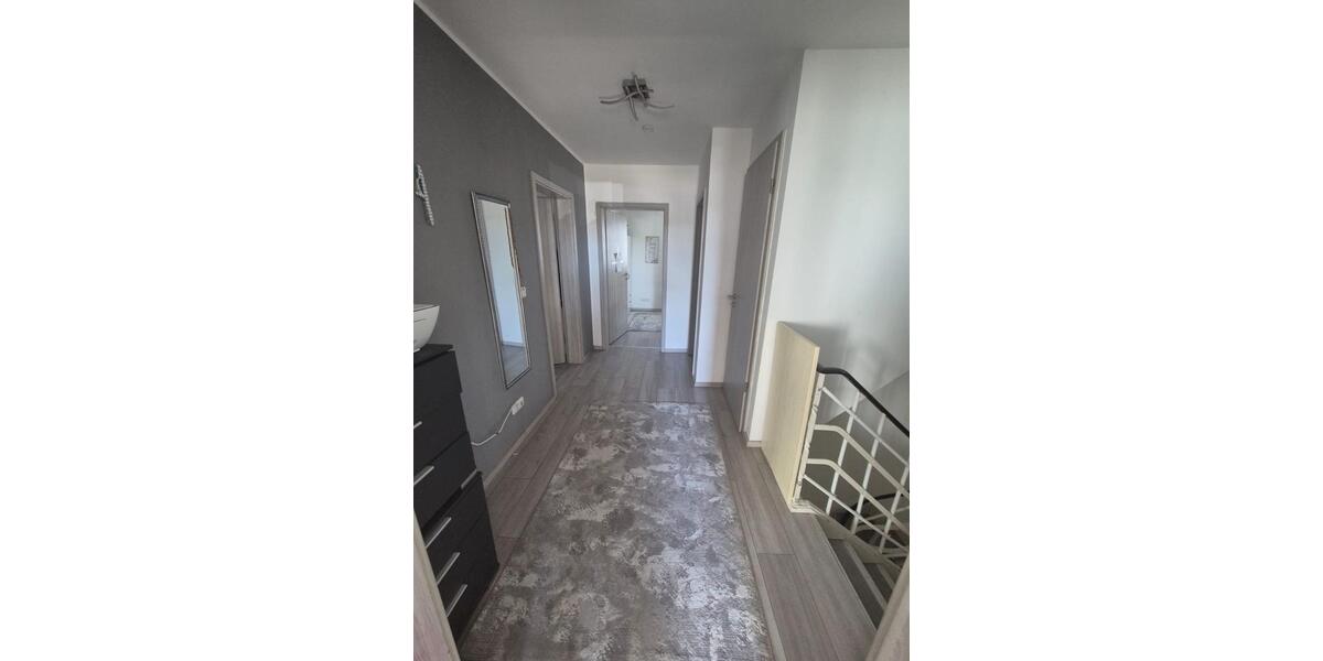 Etagenwohnung Bensheim - 4 Zimmer, 95 m&sup2;, 1.300&euro; | Angebot:26165611