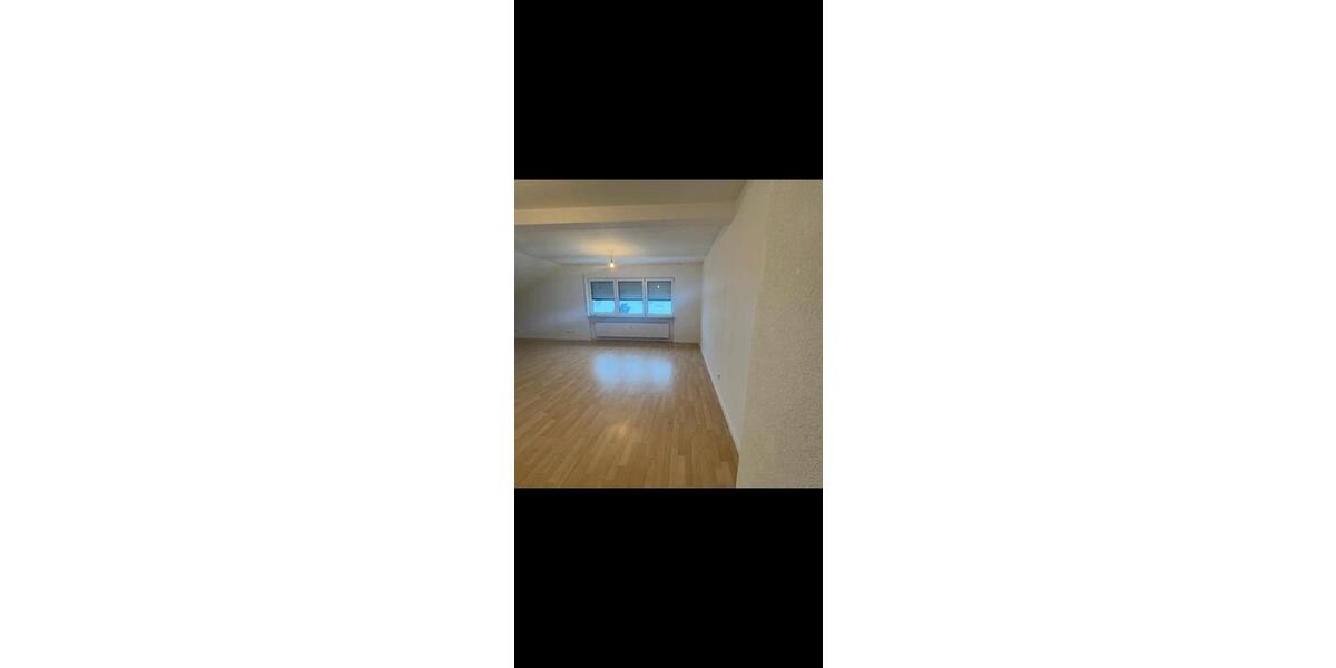 Dachgeschoßwohnung Egelsbach - 3 Zimmer, 72 m&sup2;, 1.350&euro; | Angebot:26398975