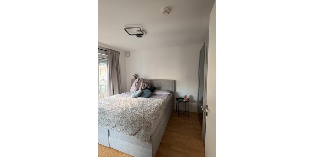 Etagenwohnung Offenbach am Main Hafen - 2 Zimmer, 45 m&sup2;, 1.020&euro; | Angebot:26327863