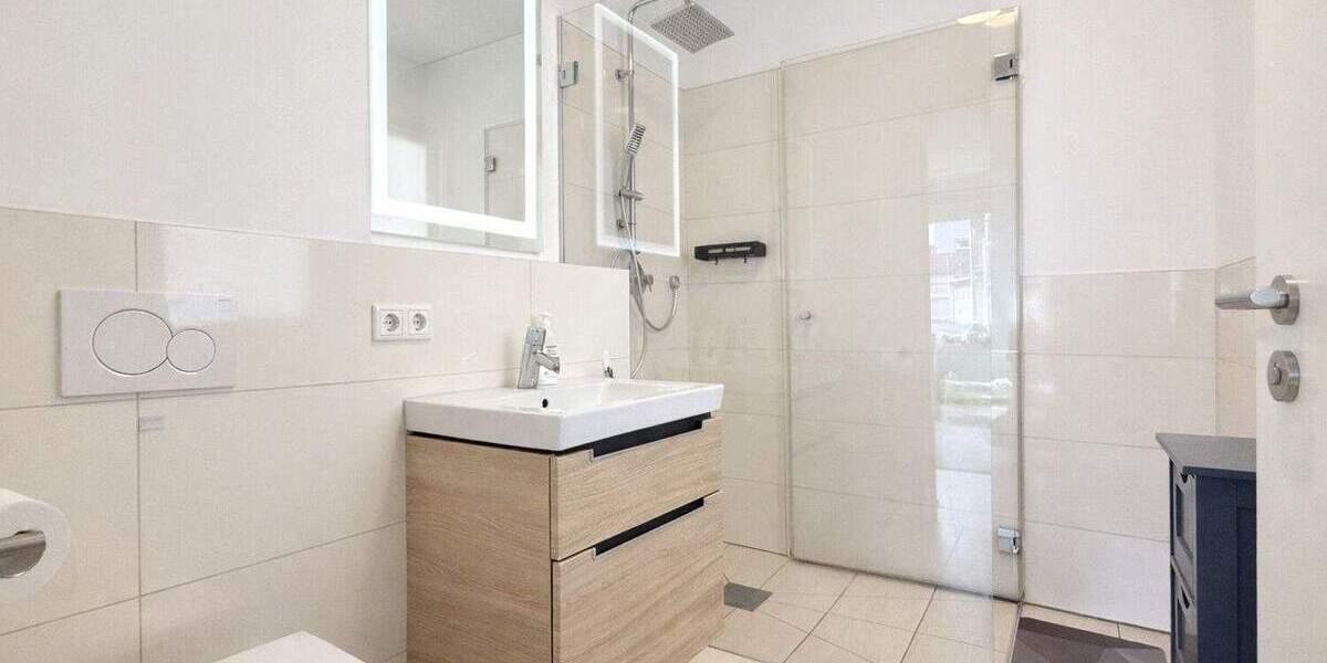 Etagenwohnung Frankfurt am Main Bockenheim - 3 Zimmer, 122 m&sup2;, 1.100.000&euro; | Angebot:25626441