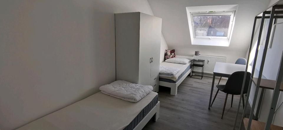 Dachgeschoßwohnung Alsbach-Hähnlein Hähnlein - 4 Zimmer, 92 m&sup2;, 1.500&euro; | Angebot:26323128