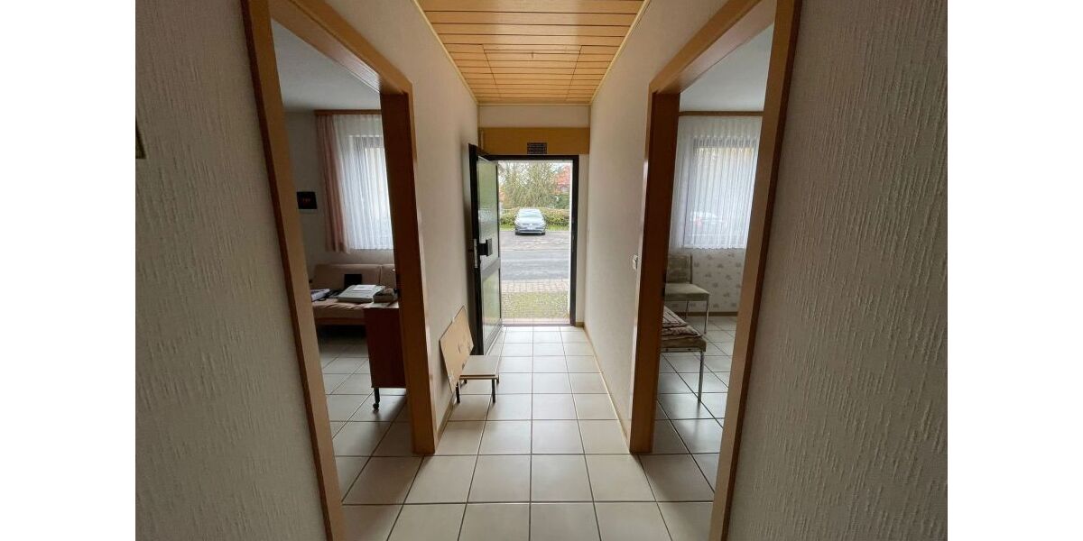 Freistehendes Haus zu vermieten in ruhiger, sonniger Lage mit Garten, Garage, Einfahrt und Terrasse - Einfamilienhaus Reinheim | Angebot:26940935