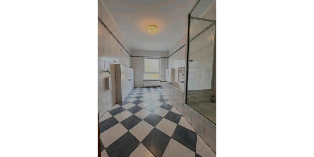 Etagenwohnung Bischofsheim - 4 Zimmer, 124 m&sup2;, 359.000&euro; | Angebot:26131471
