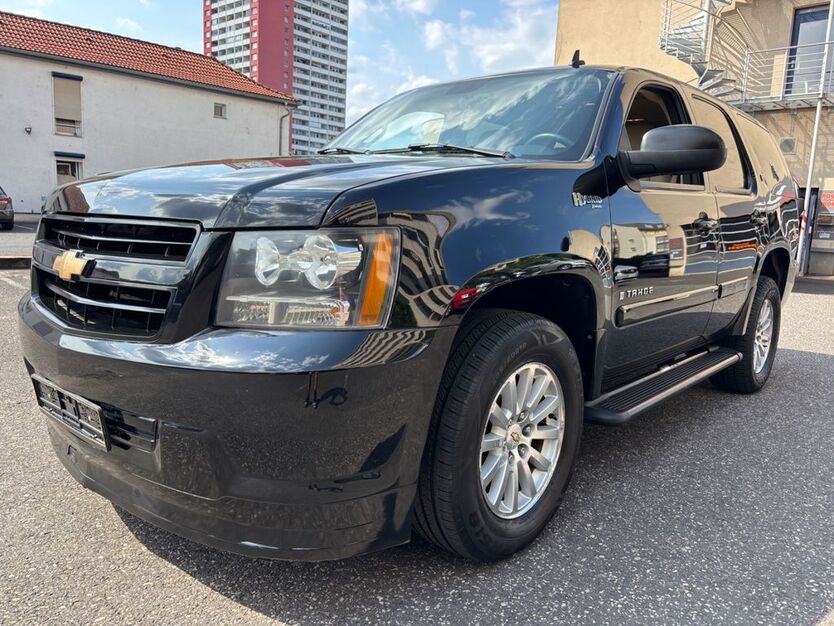 Chevrolet Tahoe 210.000 km 12.450 € Neu Isenburg 63263