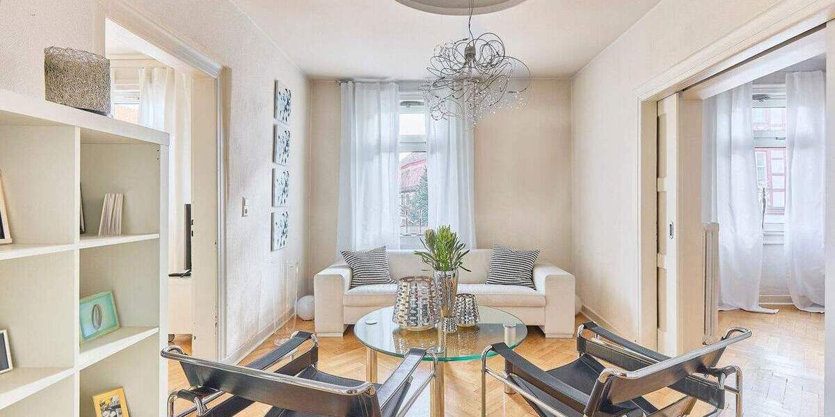 Historisches Fachwerk trifft modernes Wohngefühl mit Terrasse und Garten! 8 zimmer