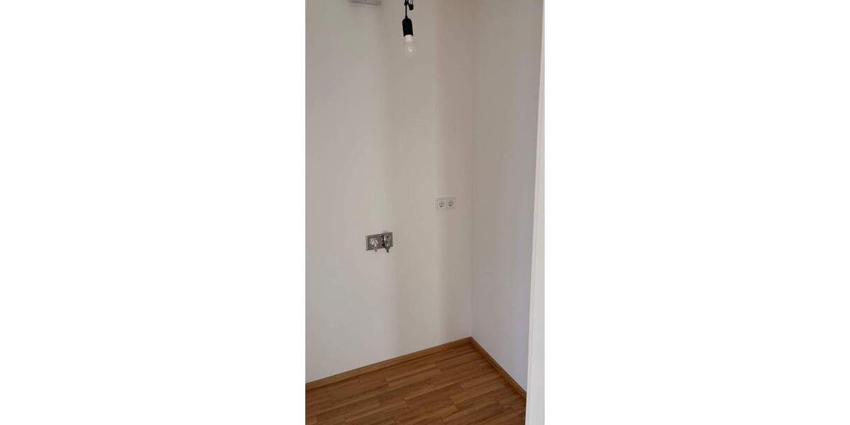Zimmer Offenbach am Main Hafen - 3 Zimmer, 106 m&sup2;, 1.935&euro; | Angebot:25690790