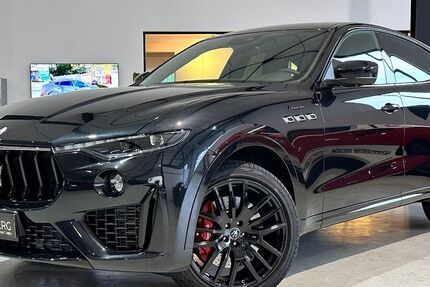 Maserati Levante 11.360 km 73.980 &euro; Rodgau-Weiskirchen/nähe Frankfurt am Main 63110