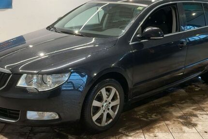 Skoda Superb 172.000 km 8.490 &euro; Frankfurt am Main 65933