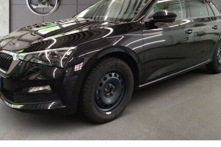 Skoda Scala 71.740 km 17.850 &euro; Frankfurt 60326