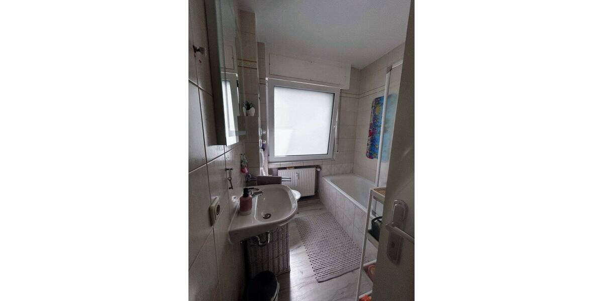 Etagenwohnung Rodgau Weiskirchen - 3 Zimmer, 79 m&sup2;, 1.175&euro; | Angebot:26877103