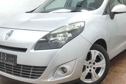 Renault Scenic 207.999 km 2.999 &euro; Bickenbach 64404