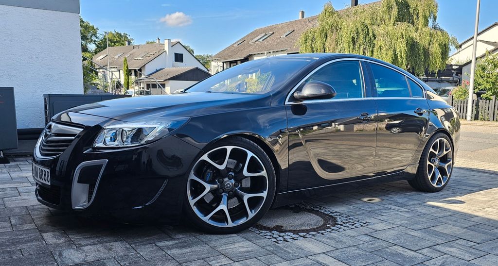 Opel Insignia 195.000 km 9.250 &euro; Nauheim 64569