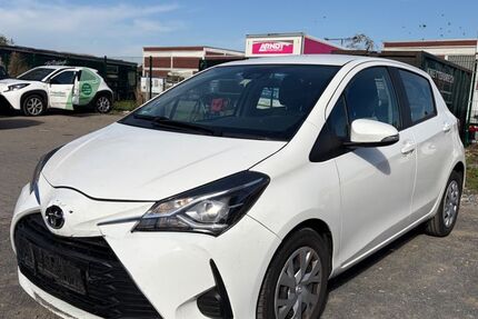 Toyota Yaris 107.837 km 8.500 &euro; Dietzenbach 63128