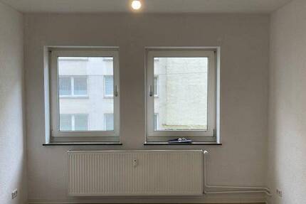 Charmante 2-Zimmer-Wohnung mit Tageslichtbad zum 01.09!