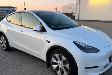 Tesla Model Y 127.000 km 28.990 &euro; Dieburg 64807