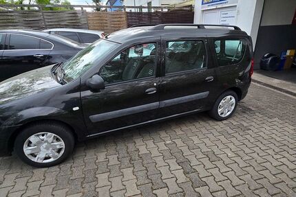 Dacia Logan 224.780 km 3.000 &euro; Frankfurt/Main 65933