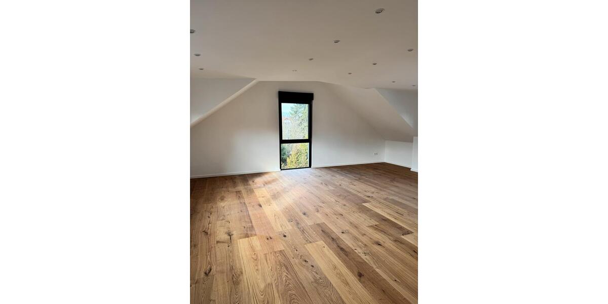 Dachgeschoßwohnung Offenbach am Main Buchrain - 2 Zimmer, 79 m&sup2;, 1.460&euro; | Angebot:25045907