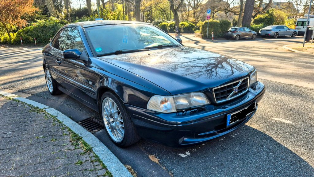 Volvo C70 293.000 km 8.599 &euro; Frankfurt 60313