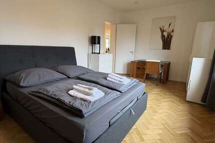 Wohnung zum Mieten in Frankfurt am Main 1.490 € 80 m² 2 zimmer