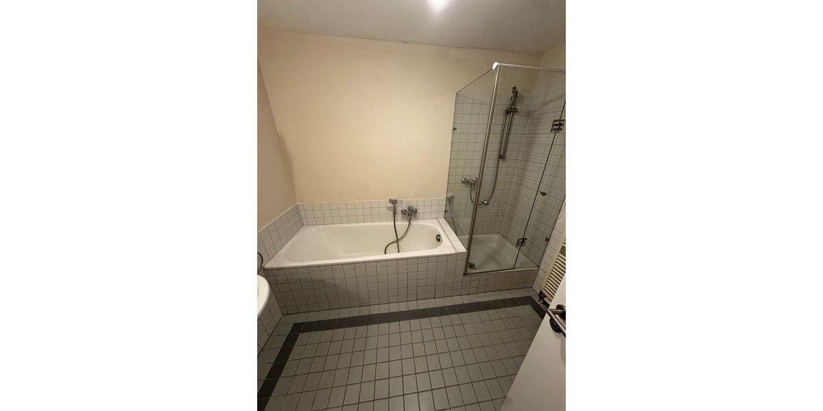 Etagenwohnung Frankfurt am Main Niederrad - 3 Zimmer, 78 m&sup2;, 1.156&euro; | Angebot:26277695