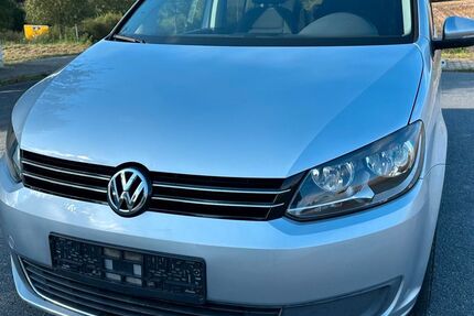 VW Touran 124.700 km 9.400 &euro; Bensheim 64625