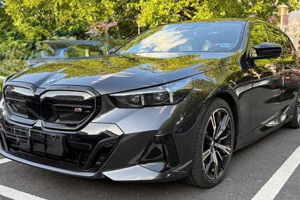 BMW i5 13.000 km 92.500 € Langen 63225