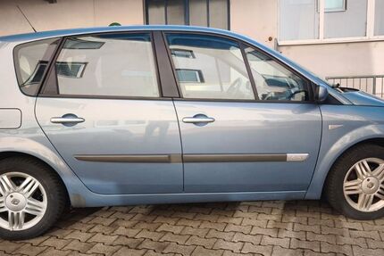 Renault Scenic 72.000 km 3.800 &euro; Frankfurt 60528