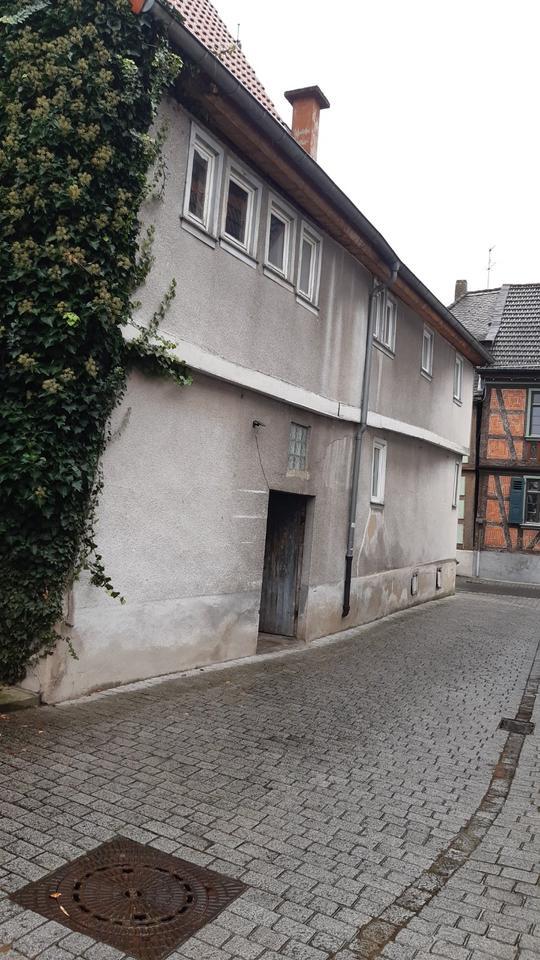 Wohnung mit Haus