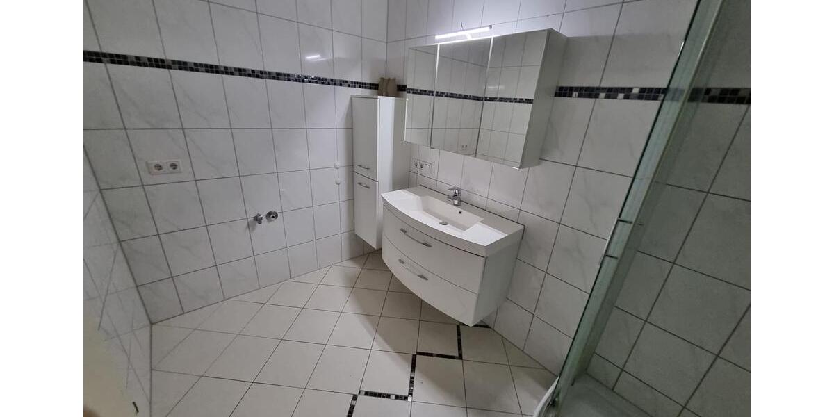 Etagenwohnung Babenhausen - 4.5 Zimmer, 126 m&sup2;, 1.550&euro; | Angebot:24707371