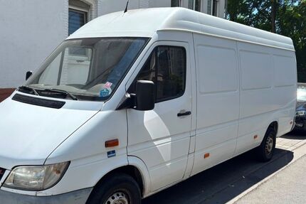 Mercedes-Benz Sprinter 210.000 km 4.990 &euro; Frankfurt am Main 65933