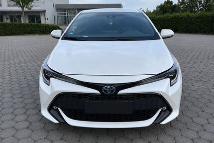 Toyota Corolla 53.700 km 20.300 &euro; Offenbach 63069