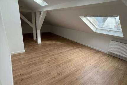 Wohnung Frankfurt Unterliederbach - 4 Zimmer, 61 m&sup2;, 1.200&euro; | Angebot:25630219