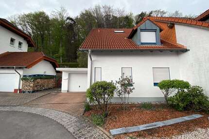 Haus zum Mieten in Bann 1.510 € 154 m²