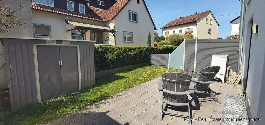 Reihenmittelhaus Flörsheim / Weilbach Weilbach - 6 Zimmer, 221 m&sup2;, 2.800&euro; | Angebot:24990240