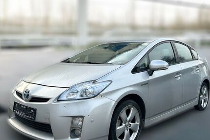 Toyota Prius 278.000 km 5.499 € Frankfurt am Main 60314