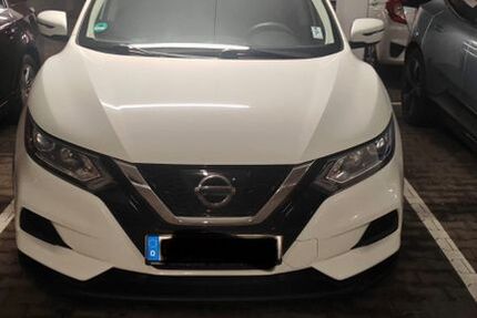 Nissan Qashqai 102.000 km 9.800 &euro; Kelsterbach 65451